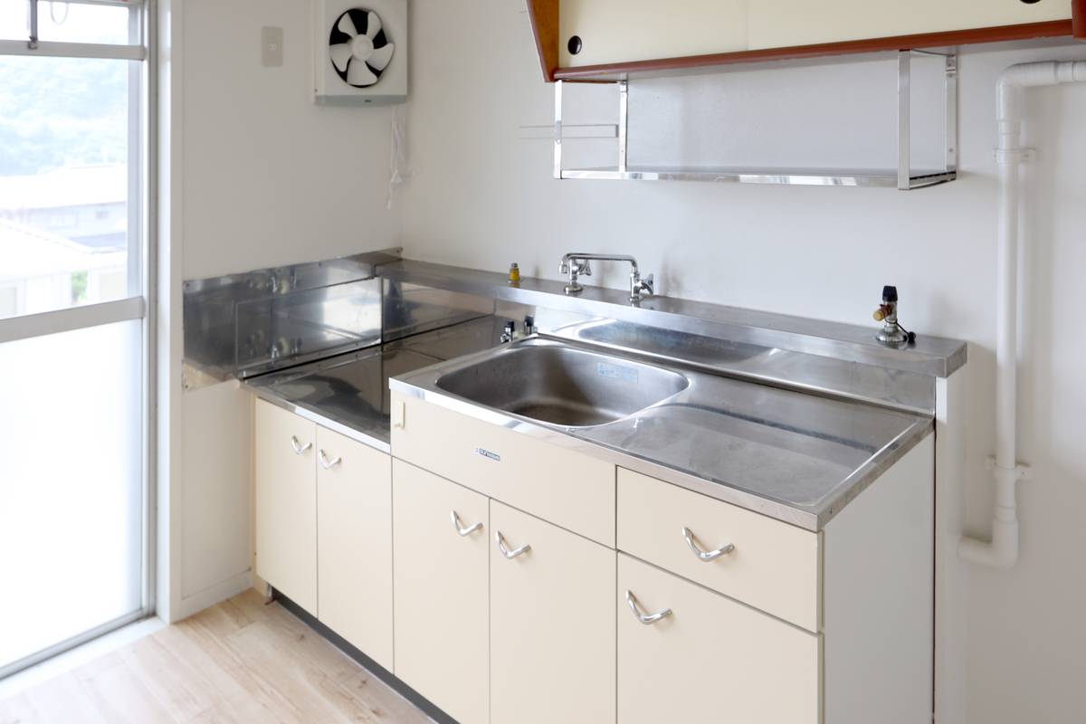 Dapur di Village House Inokuchi di Nishi-ku