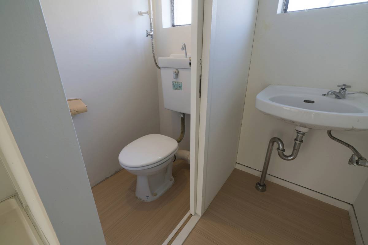 Toilet di Village House Enya di Izumo-shi