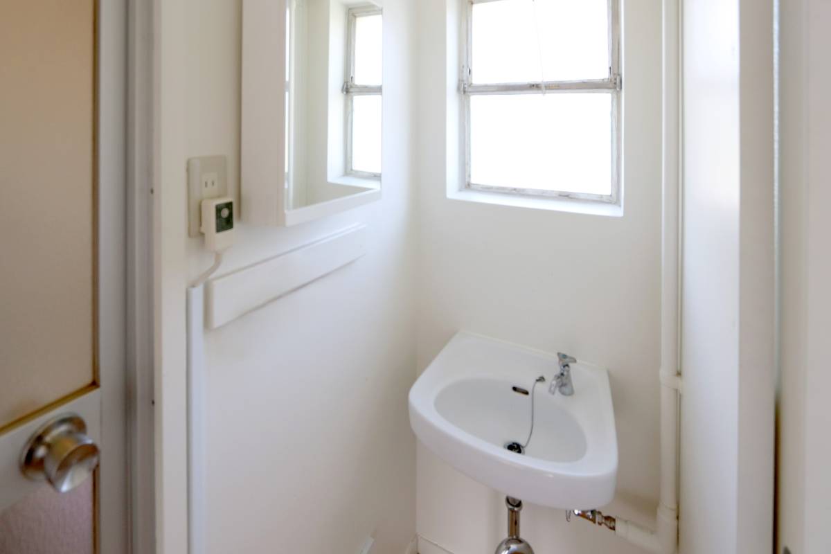 総社市ビレッジハウス上原の洗面所