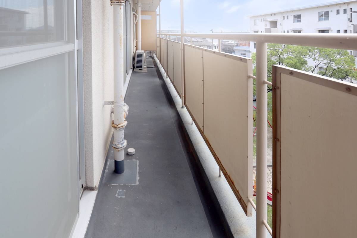 総社市ビレッジハウス上原のバルコニー