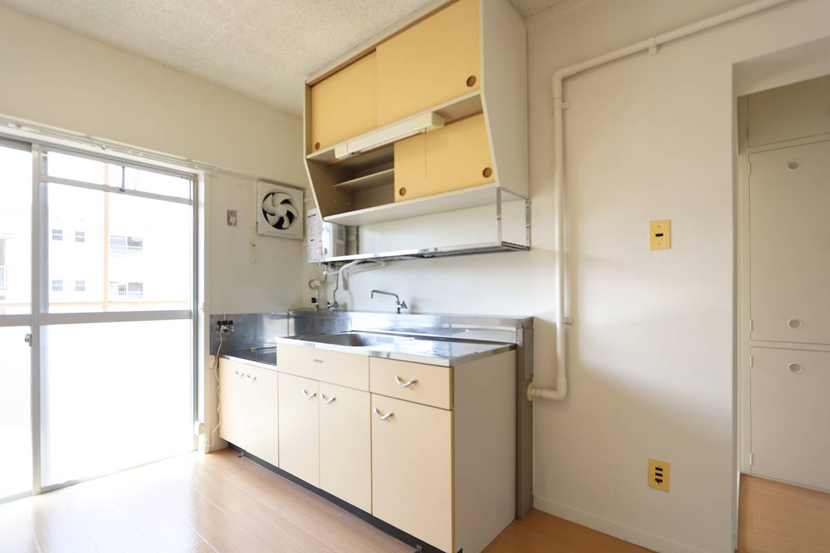 Kitchen in Village House Shoou in Katsuta-gun