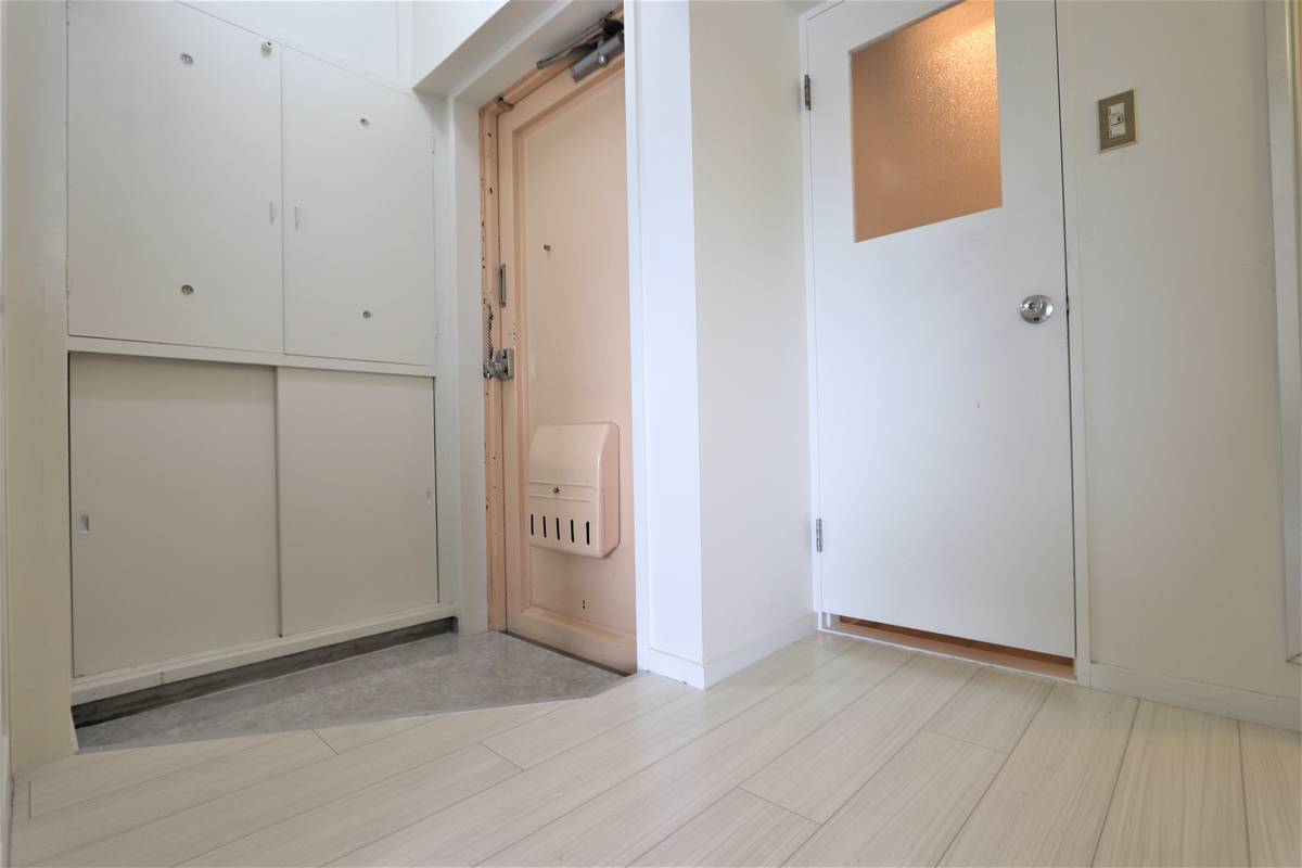 鳥取市ビレッジハウス岩倉Ⅱの玄関