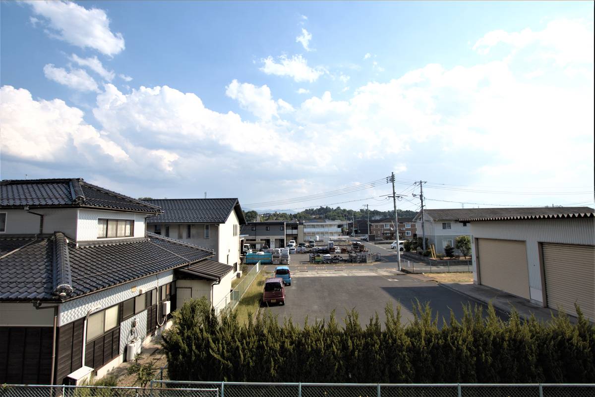 Tầm nhìn từ Village House Shuki ở Kurayoshi-shi