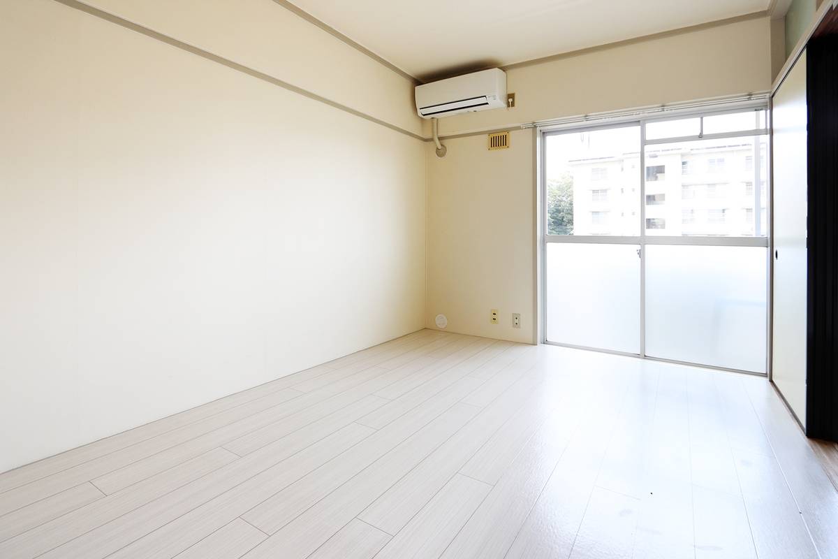 宇部市ビレッジハウス楠Ⅱのリビング