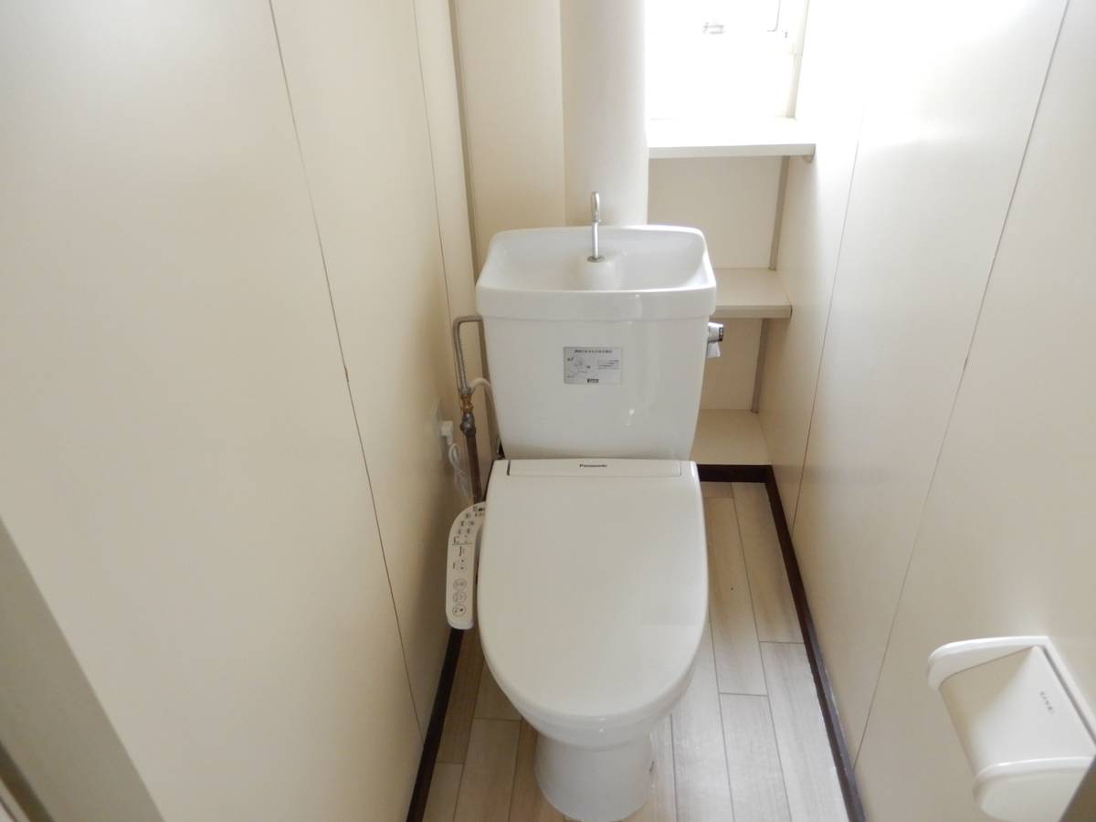 Nhà vệ sinh của Village House Nishi Izumo ở Izumo-shi