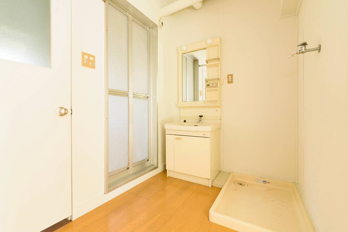 Powder Room in Village House Oomine in Mine-shi