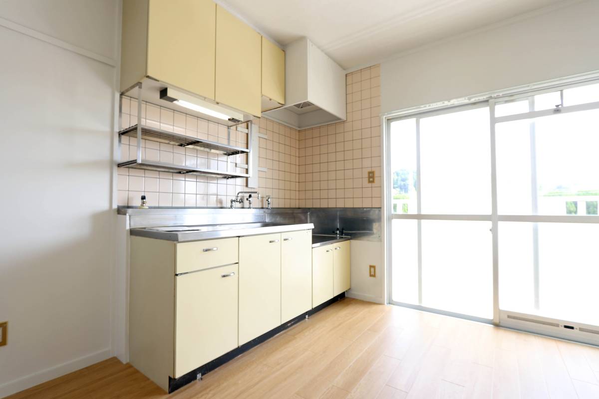 Niimi-shi ရှိ Village House Shouden ၏ မီးဖိုချောင်