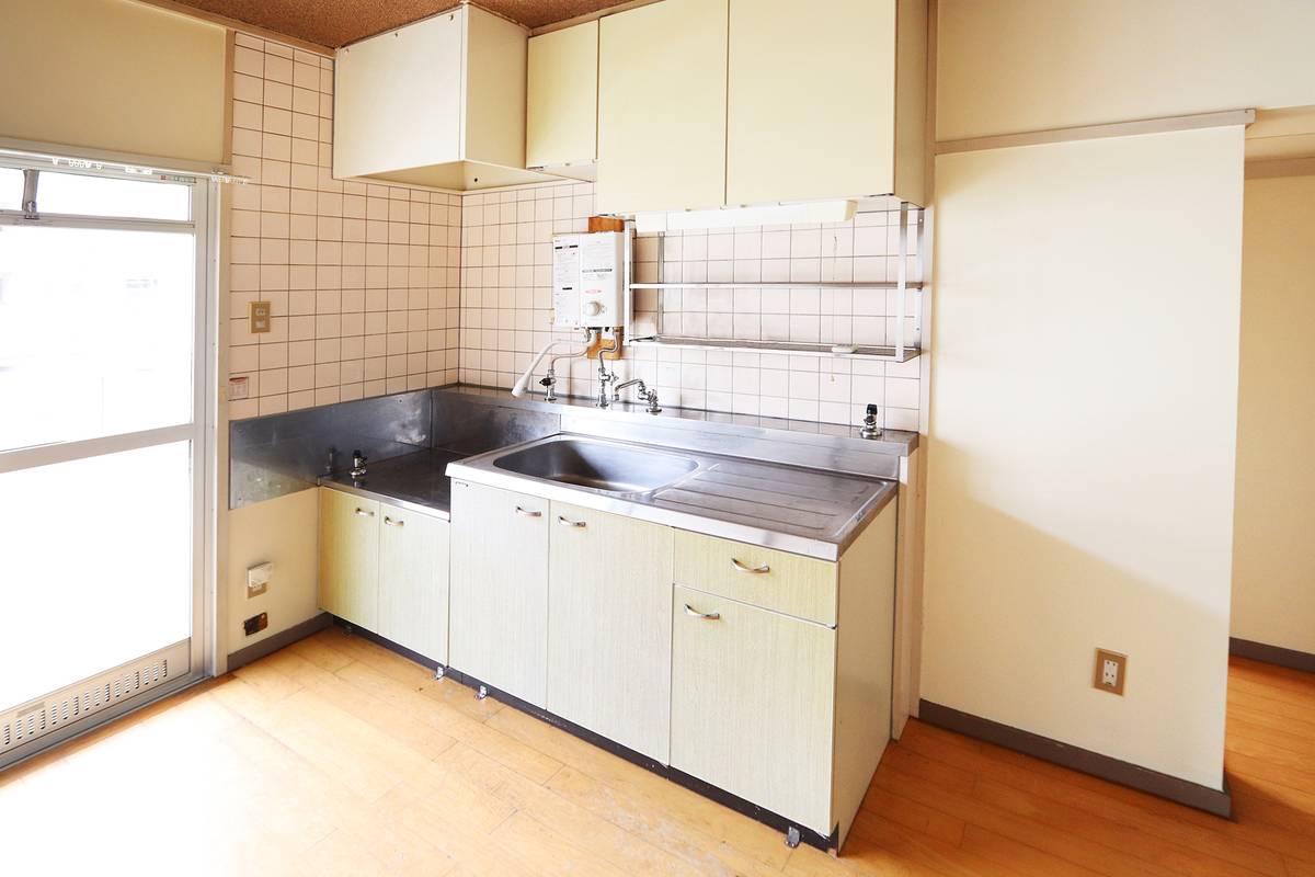 Khu vực bếp của Village House Hongo Nashiwa ở Mihara-shi