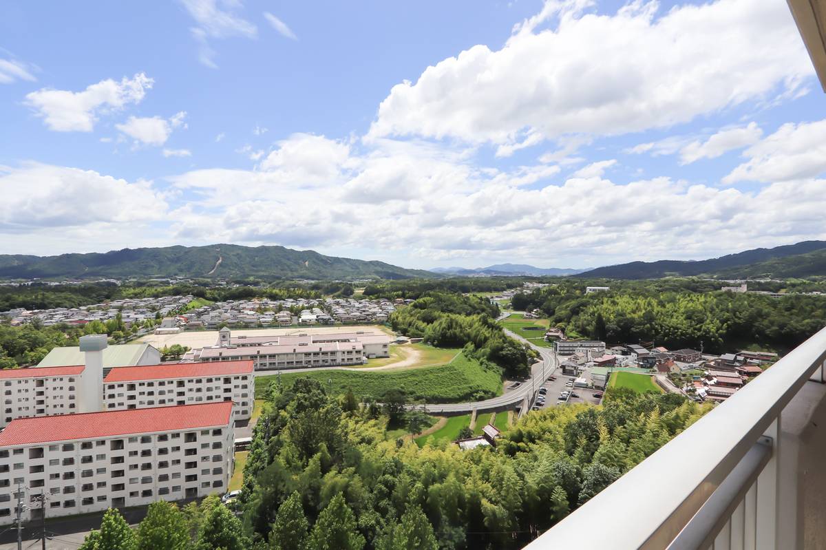 Pemandangan dari Village House Takamigaoka Tower di Higashihiroshima-shi