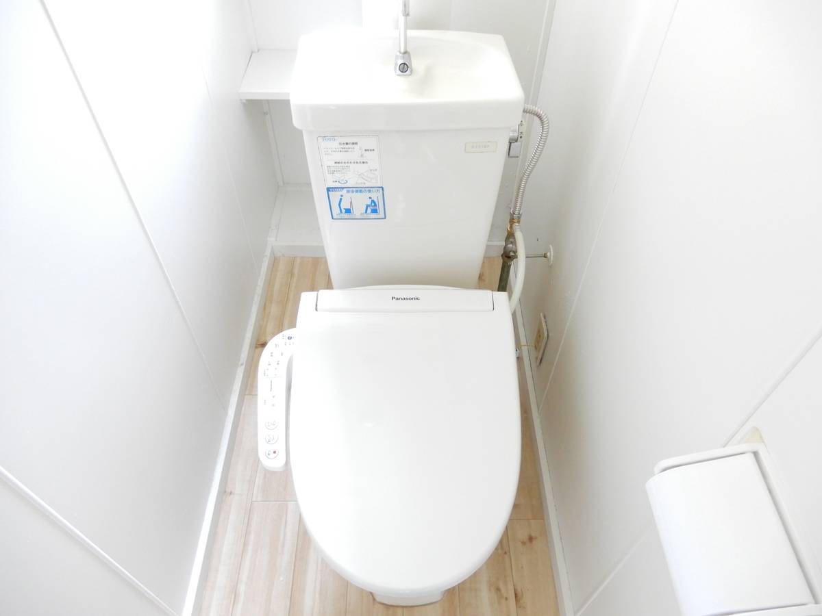 Toilet in Village House Shouhoku in Tsuyama-shi