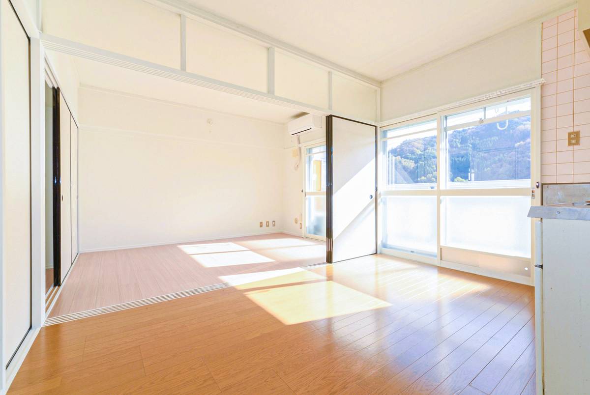 三原市ビレッジハウス小泉のリビング