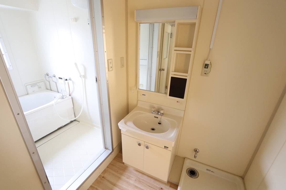 Ruang Rias di Village House Daiwa di Mihara-shi