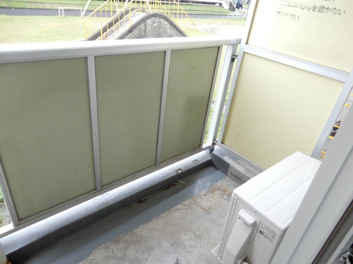 Balkon di Village House Hagiwara di Yahatanishi-ku