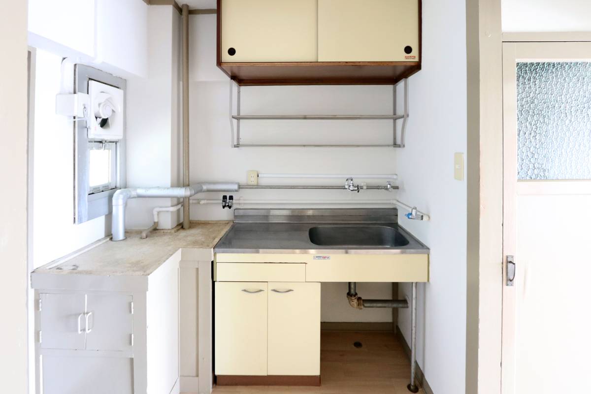 Khu vực bếp của Village House Koga ở Koga-shi