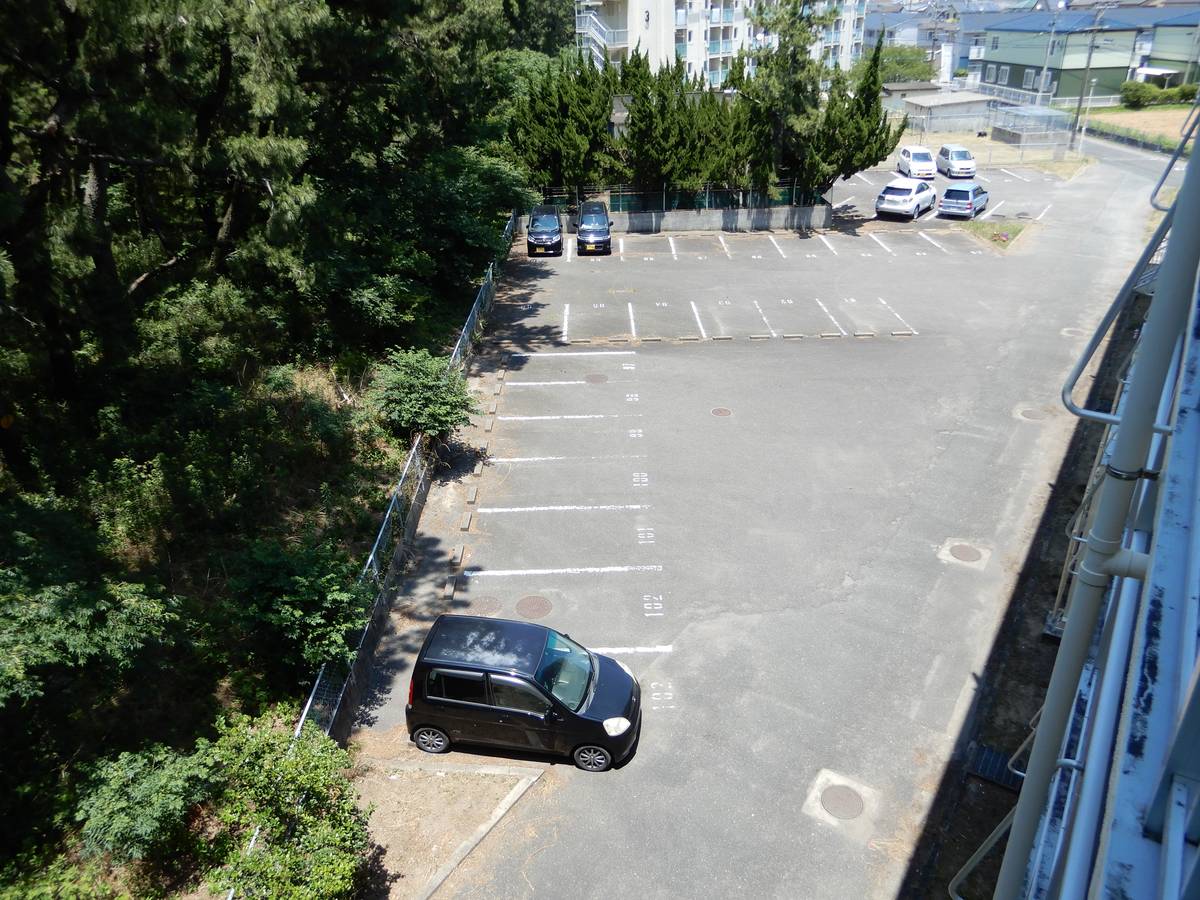 Tầm nhìn từ Village House Koga ở Koga-shi