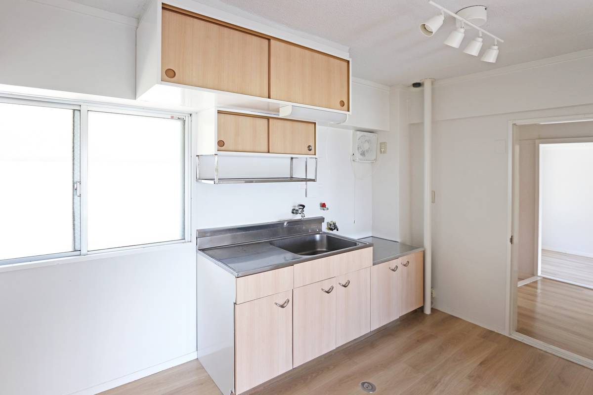 Khu vực bếp của Village House Koga ở Koga-shi