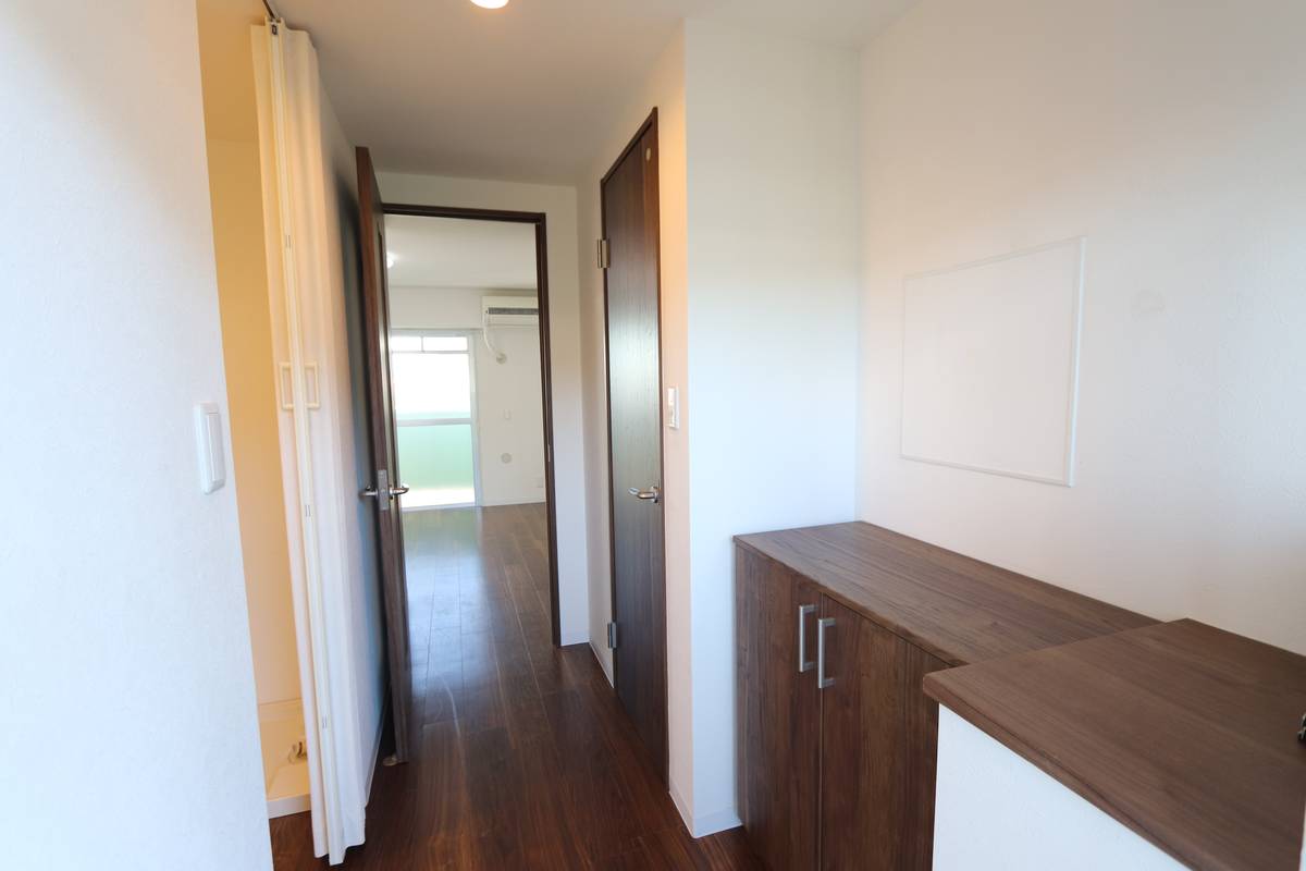 Khu vực cửa ra vào Village House Numakoyanagi ở Kokuraminami-ku