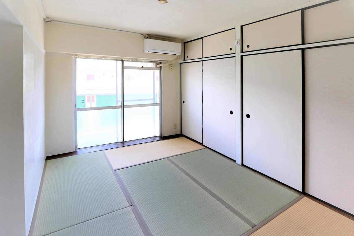 Living Room in Village House Numakoyanagi in Kokuraminami-ku