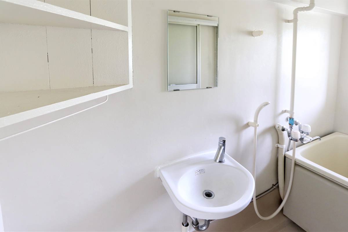 Powder Room in Village House Numakoyanagi in Kokuraminami-ku