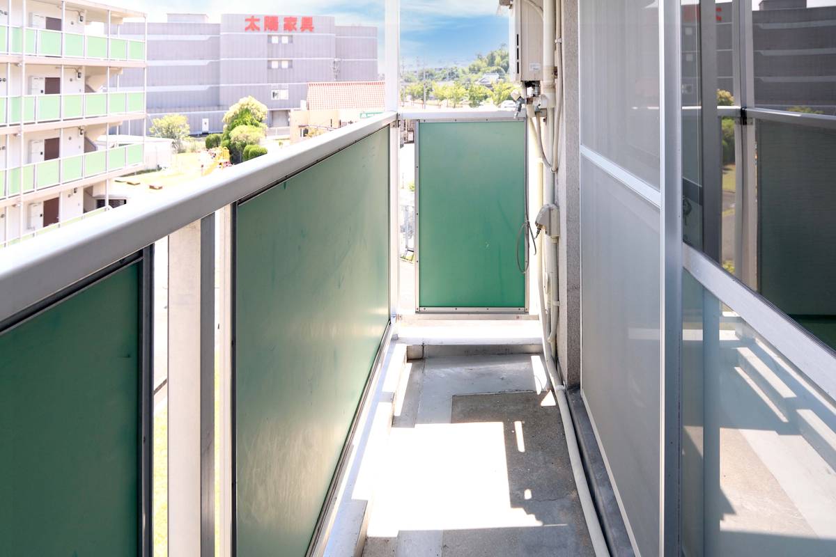 Balcony in Village House Numakoyanagi in Kokuraminami-ku
