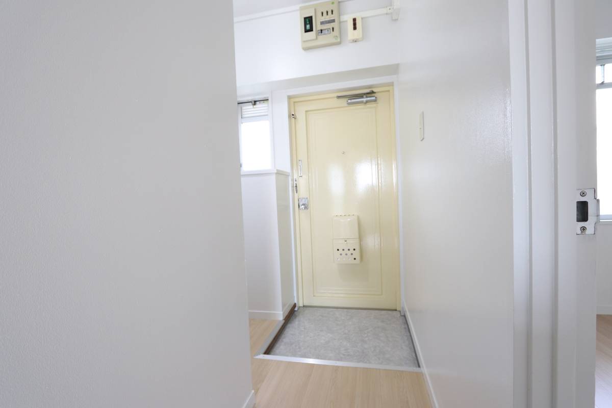 Apartment Entrance in Village House Numakoyanagi in Kokuraminami-ku