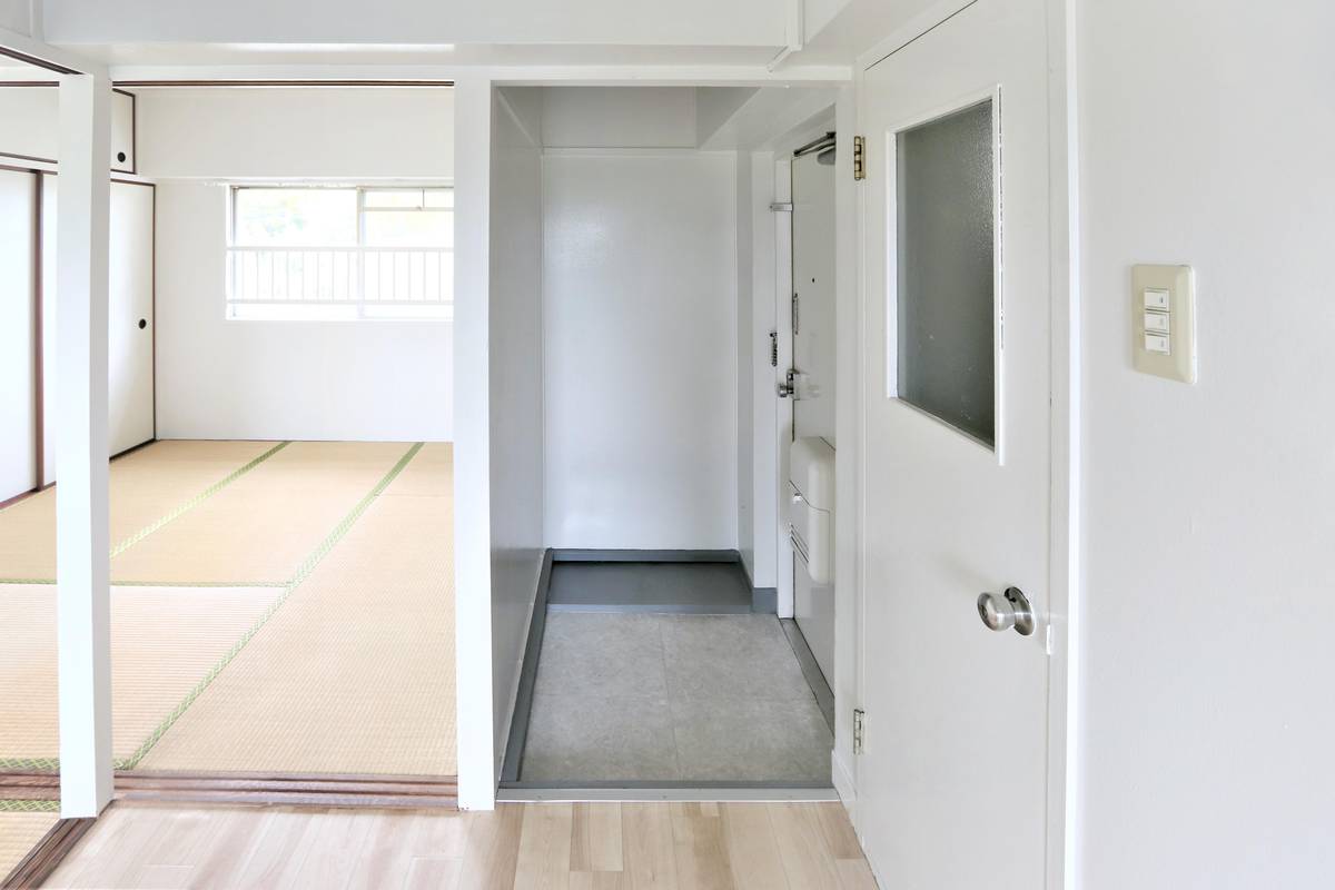 門司区ビレッジハウス畑の玄関