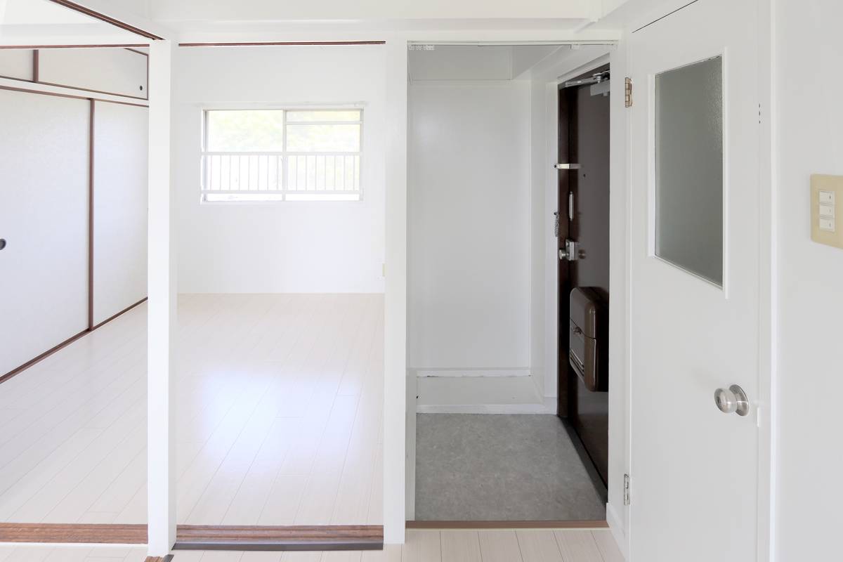 門司区ビレッジハウス畑の玄関