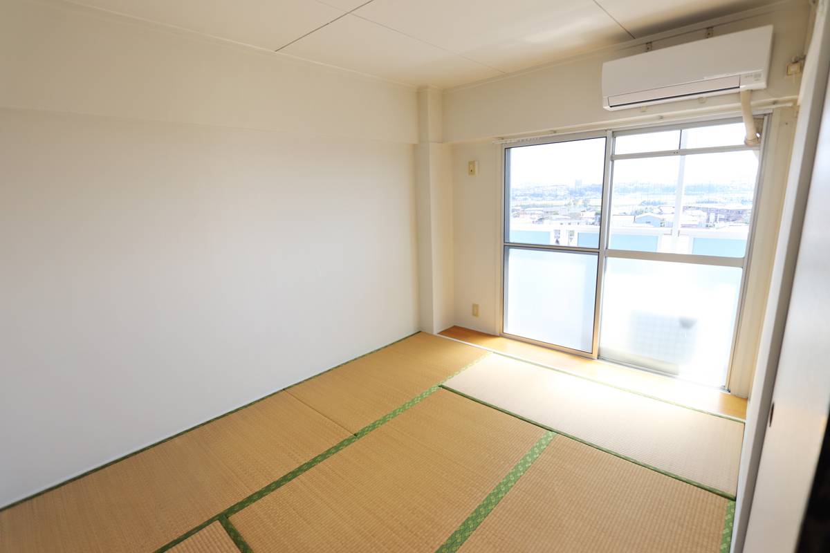 Living Room in Village House Tatsuta in Kita-ku