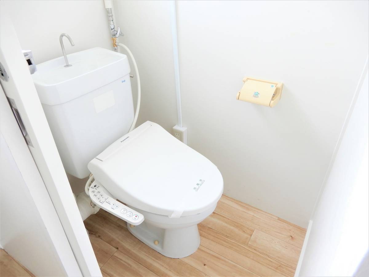 Toilet di Village House Shiranoe di Moji-ku