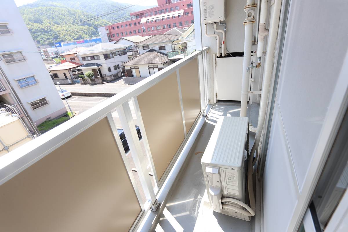 Balcony in Village House Sueishi in Nagasaki-shi