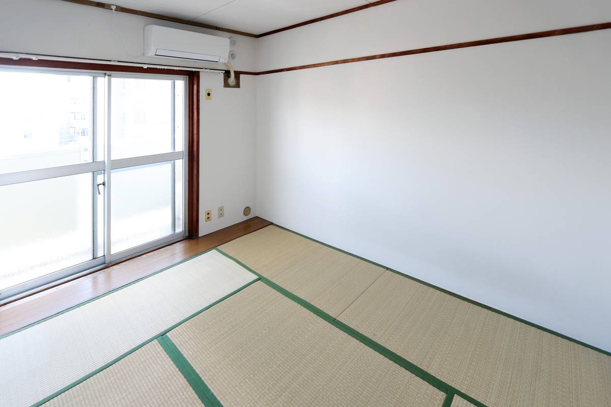 Living Room in Village House Yoshizuka in Hakata-ku