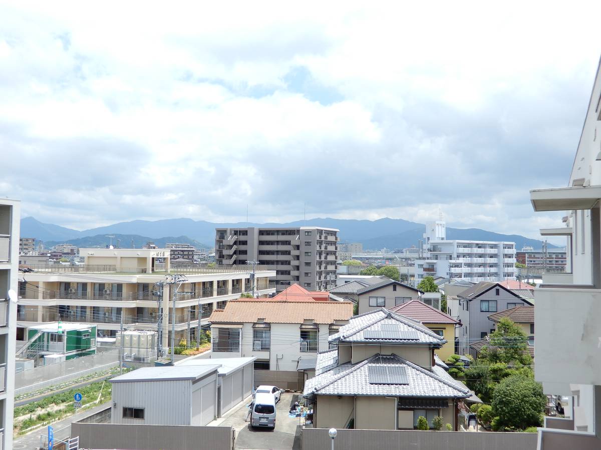 Tầm nhìn từ Village House Matoba ở Minami-ku