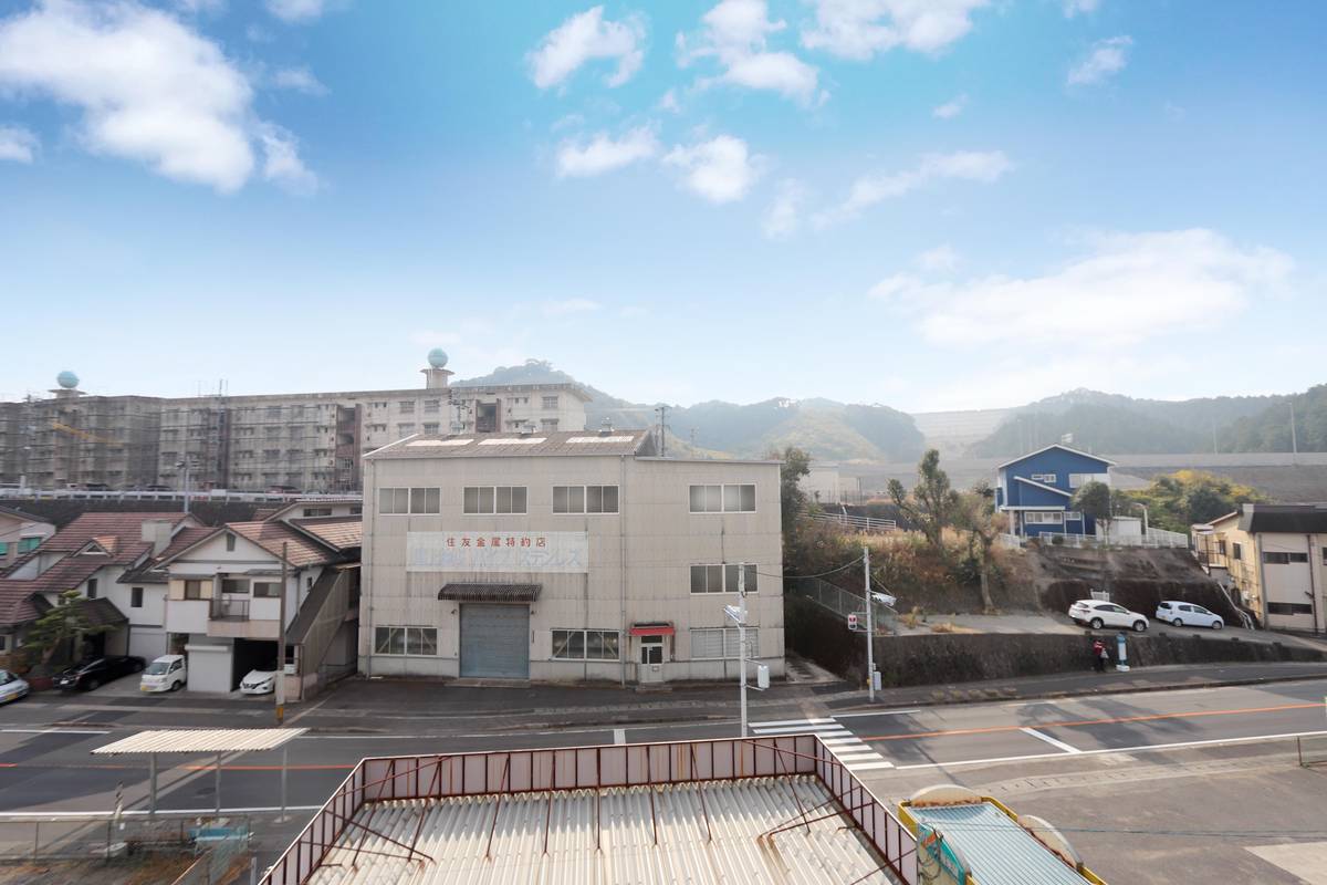 Tầm nhìn từ Village House Kuremo ở Isahaya-shi