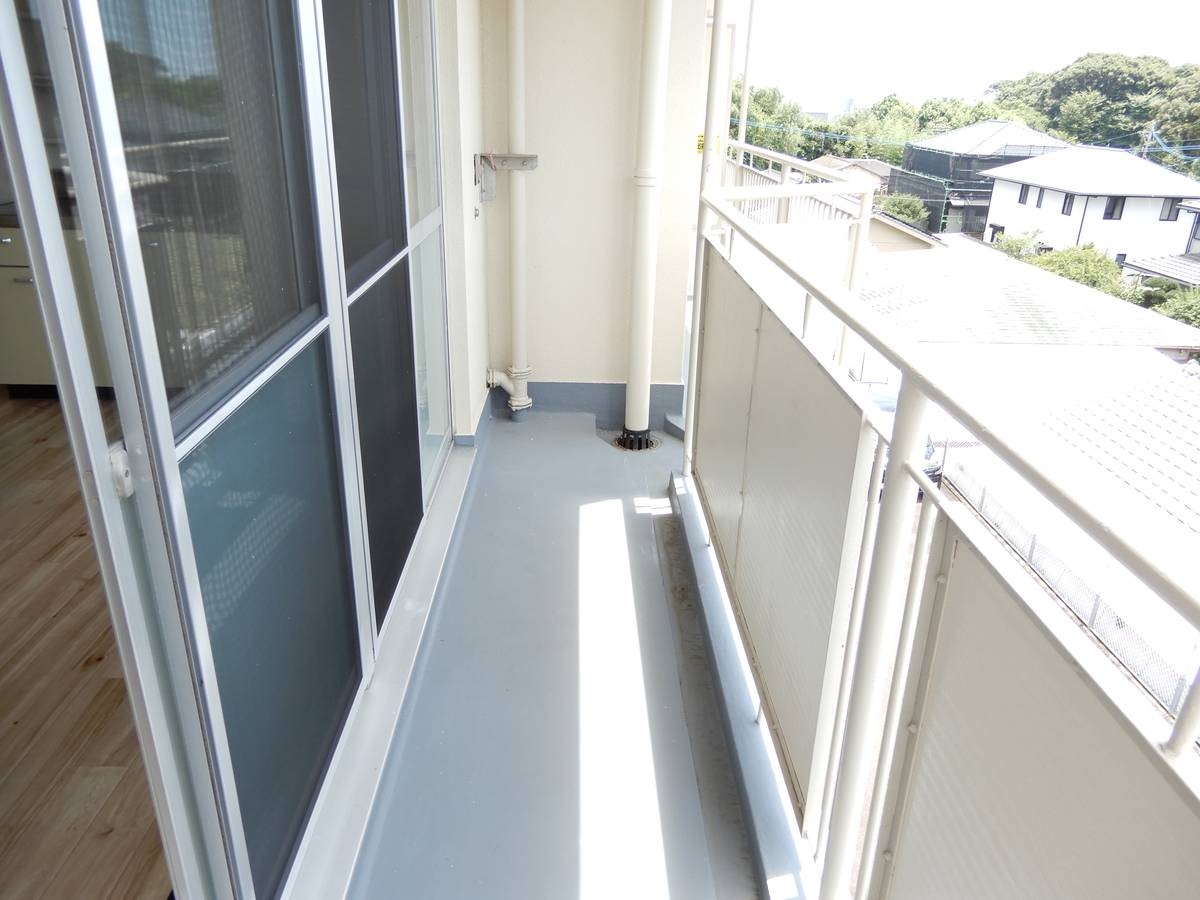 Balcony in Village House Otsukadai in Miyazaki-shi