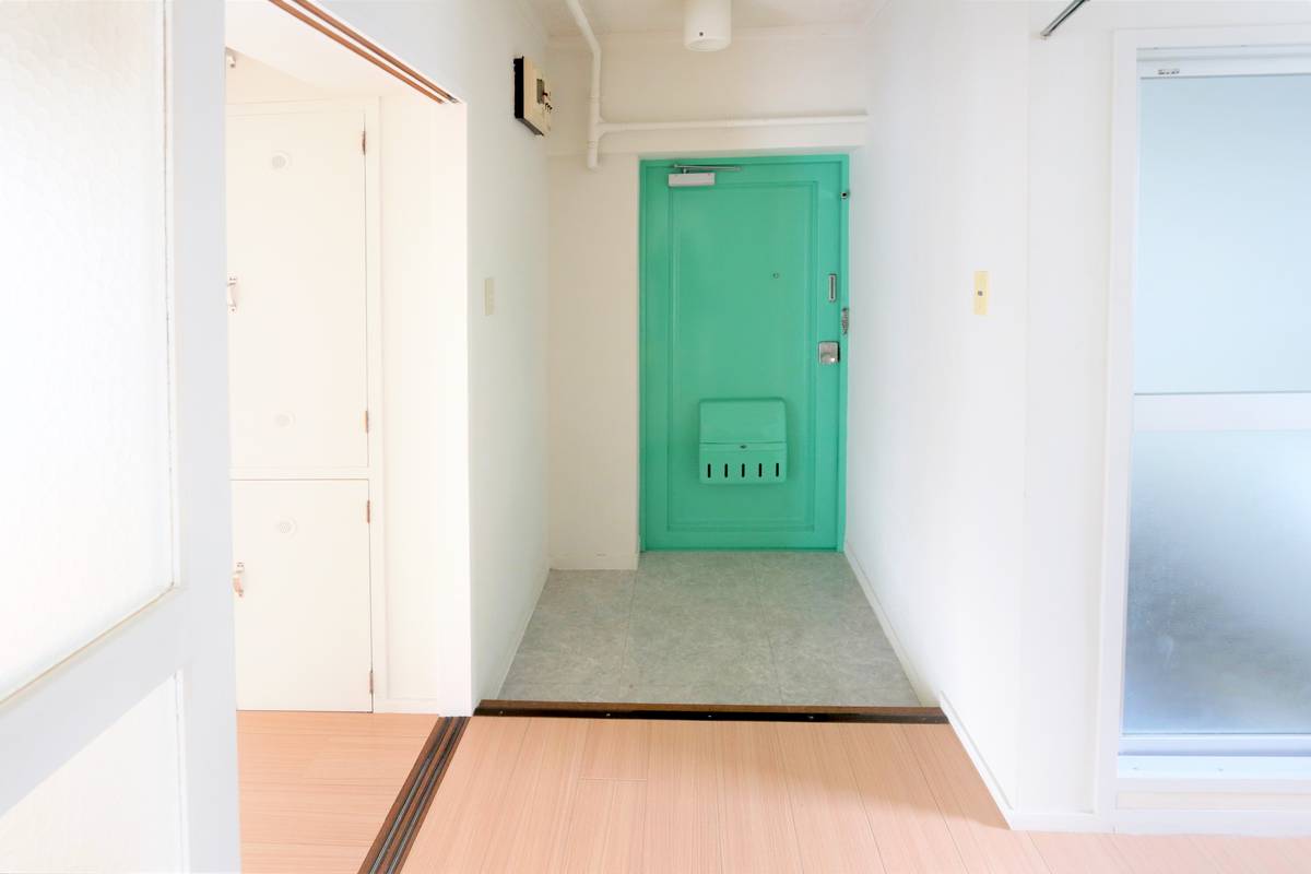 Apartment Entrance in Village House Nougata in Nogata-shi