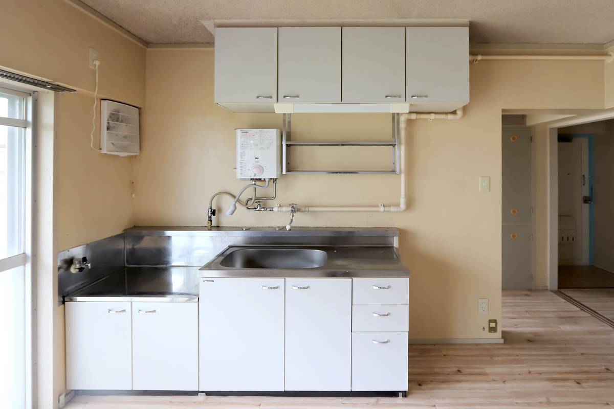 Dapur di Village House Ueki di Kita-ku