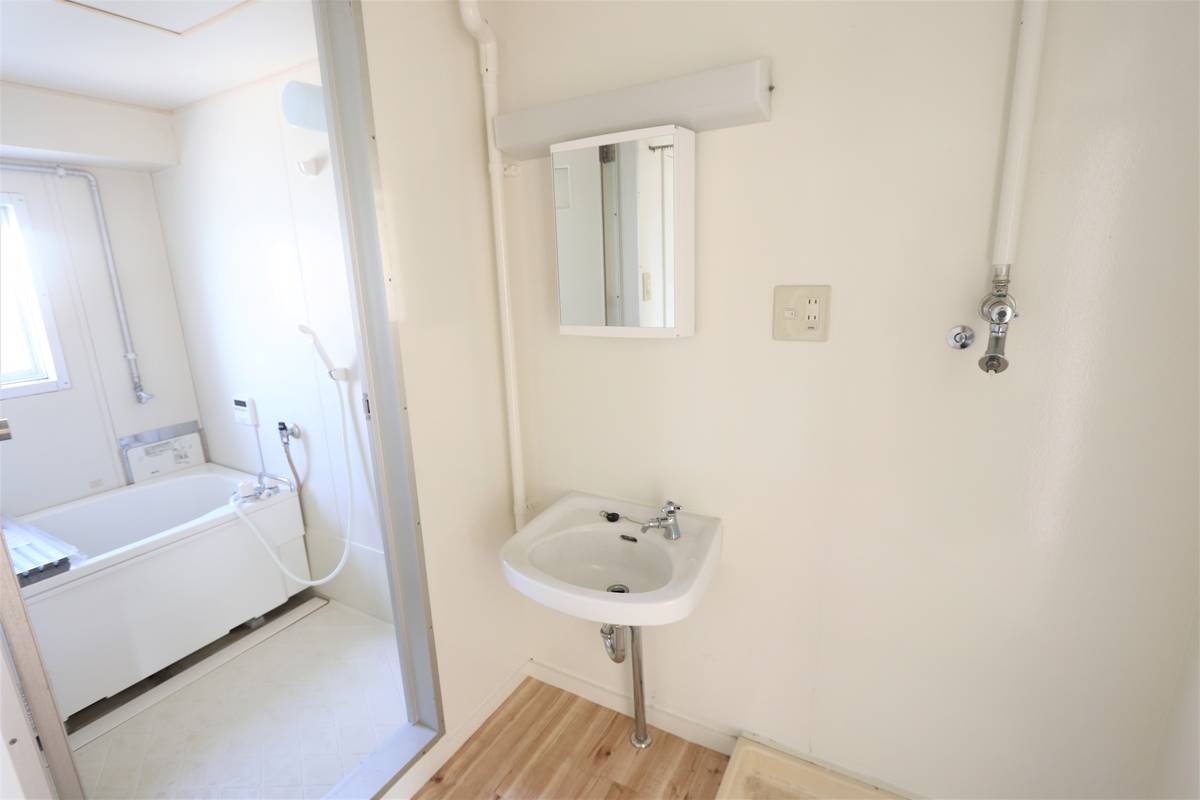 Bồn rửa mặt của Village House Setaka ở Miyama-shi