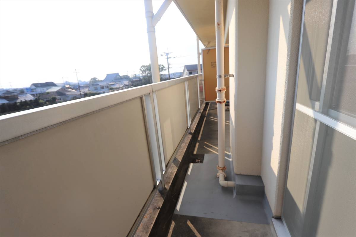 Balcony in Village House Setaka in Miyama-shi