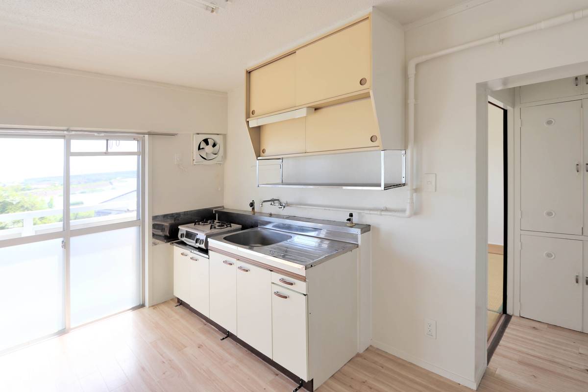 Kitchen in Village House Shiranui in Uki-shi