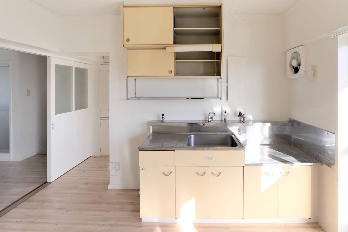 Khu vực bếp của Village House Ogi ở Ogi-shi