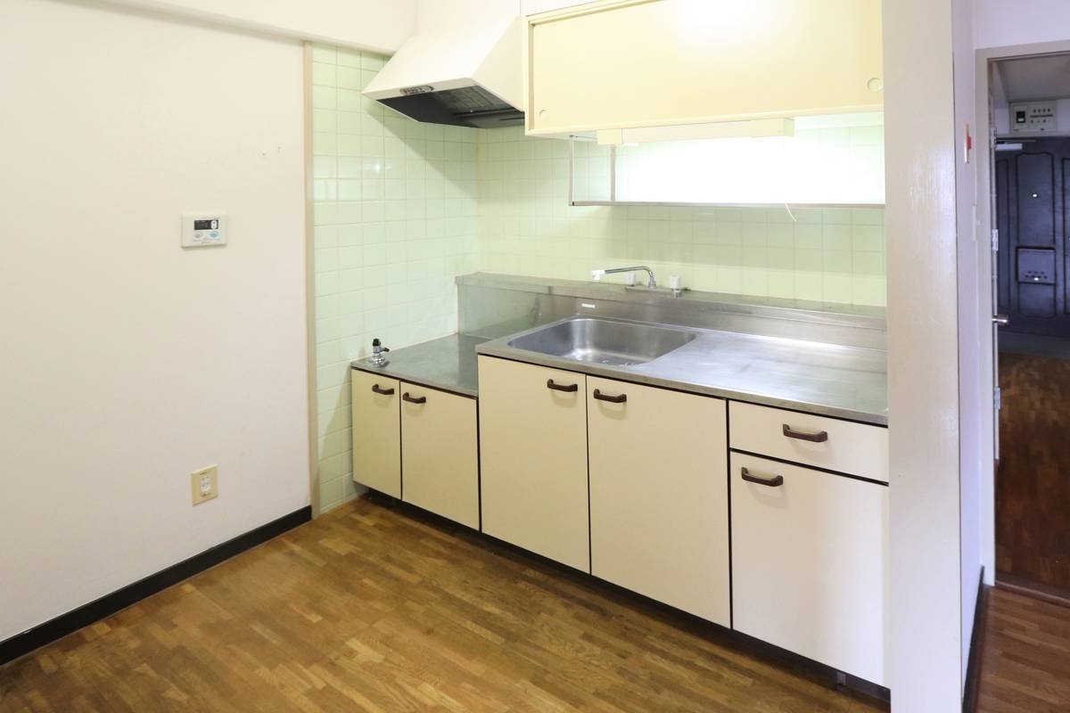 Dapur di Village House Kashiihama Tower di Higashi-ku