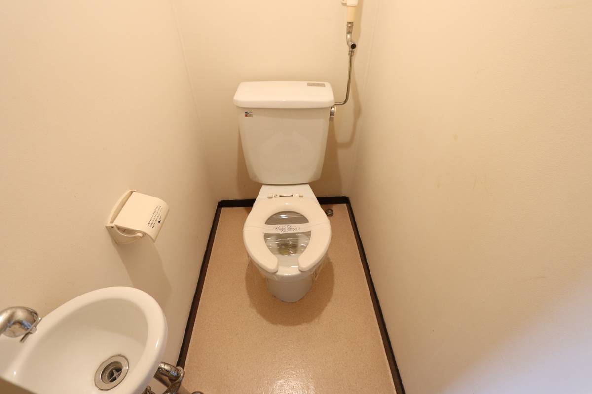 Toilet di Village House Kashiihama Tower di Higashi-ku