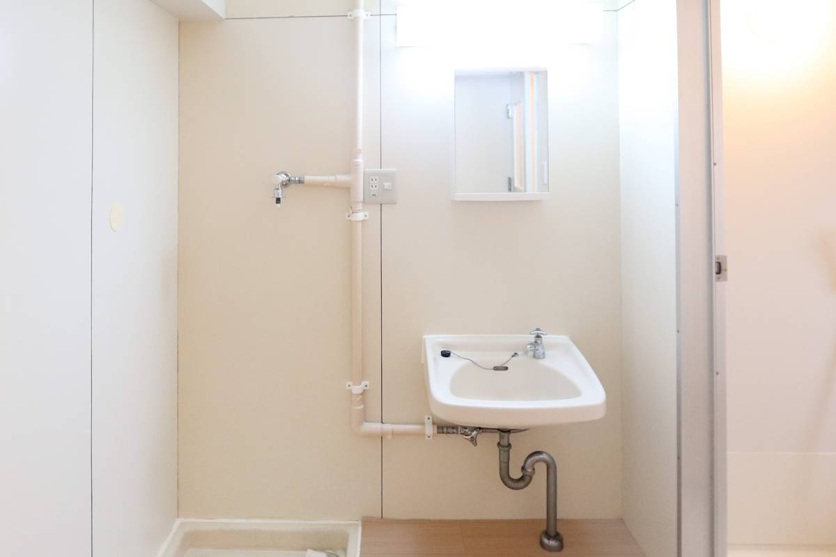 Ruang Rias di Village House Mitsuhashi di Yanagawa-shi