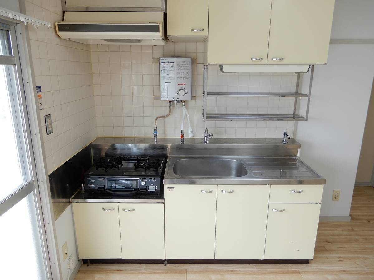 Dapur di Village House Nougata Higashi di Nogata-shi