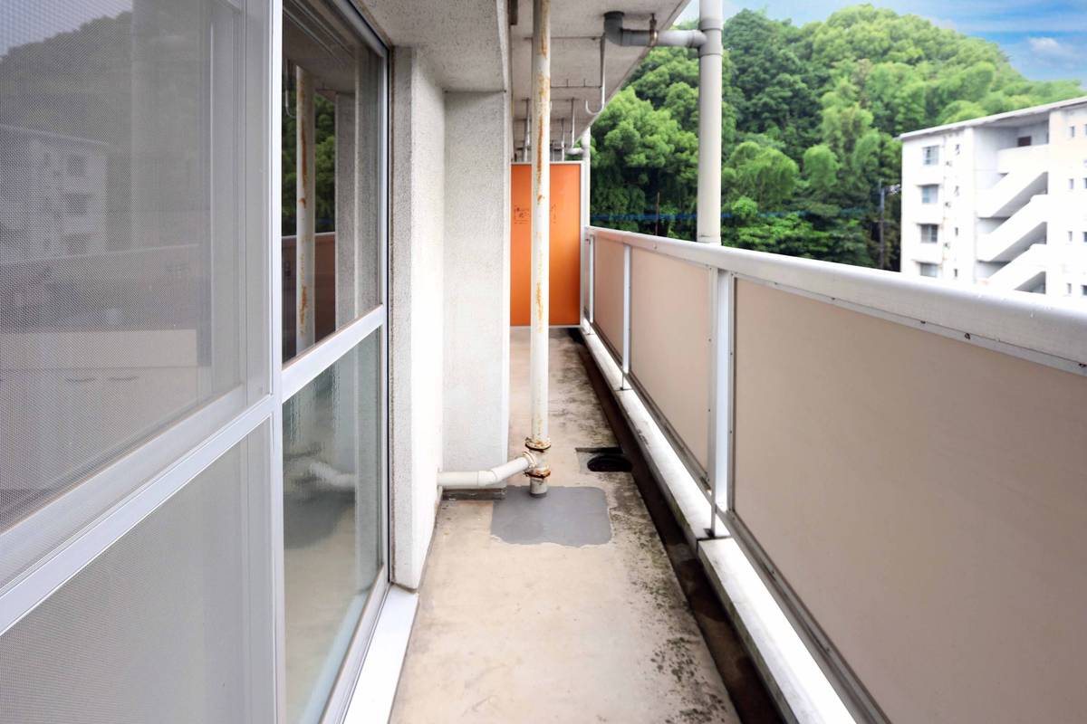 Balcony in Village House Nougata Higashi in Nogata-shi