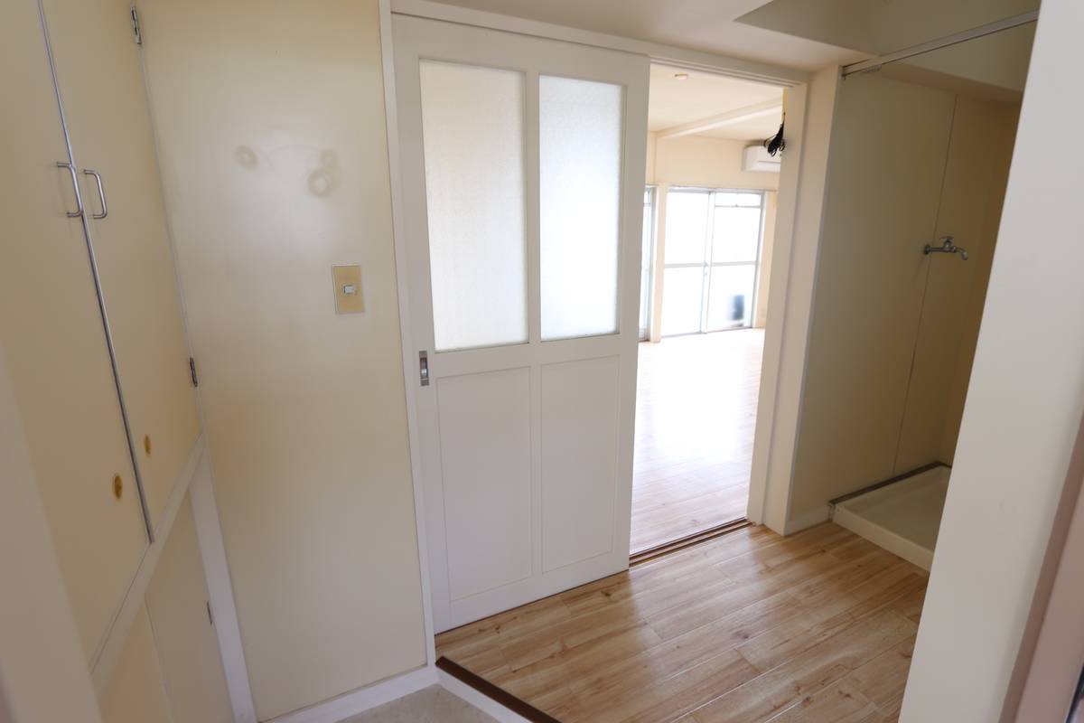 八代市ビレッジハウス千丁の玄関