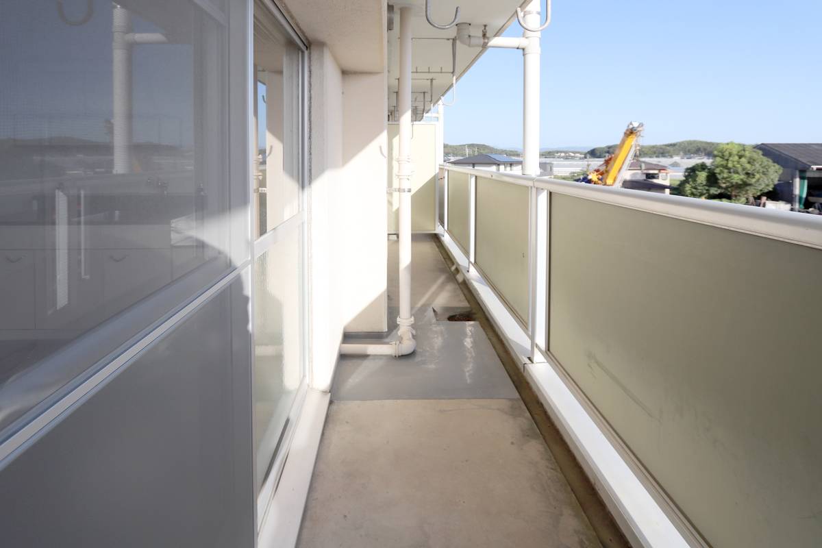 Ban công của Village House Shimo Hirokawa ở Yame-gun