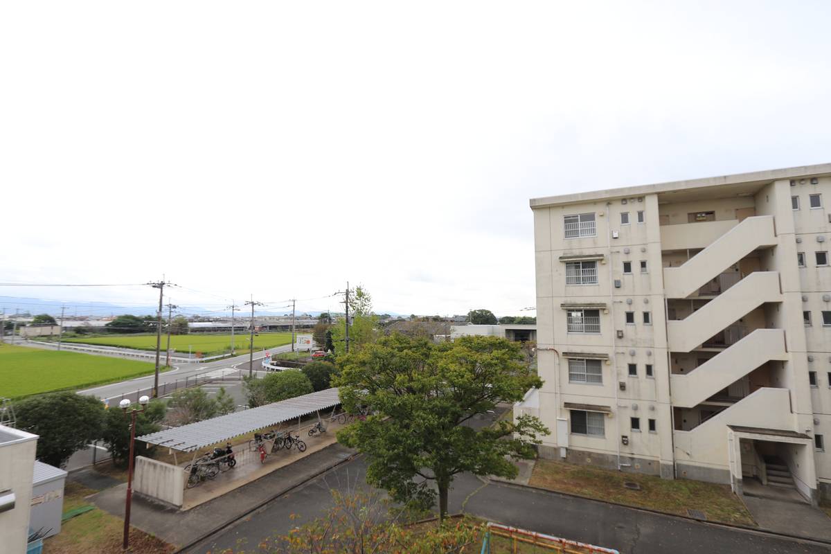 Tầm nhìn từ Village House Ooki ở Mizuma-gun