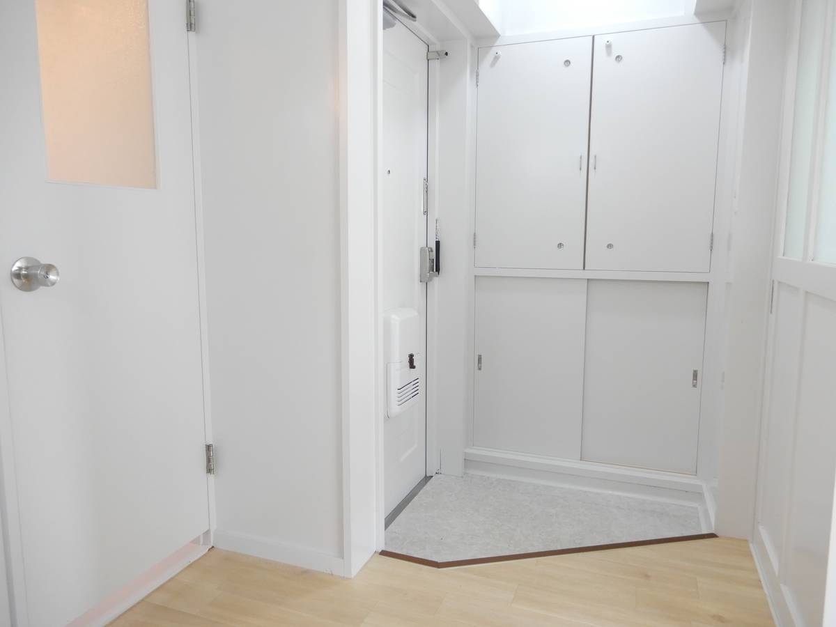 南区ビレッジハウス城南の玄関