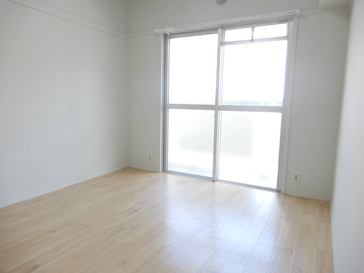 南区ビレッジハウス城南の居室